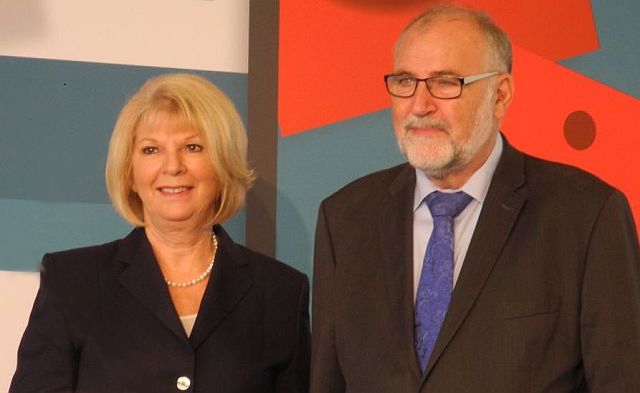 Pawelski Wiesehuegel 640retuschiert